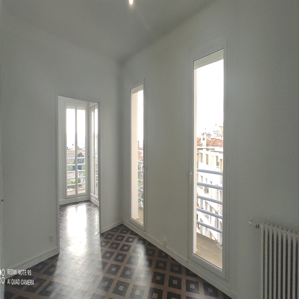 Offres de location Appartement Toulon 83000