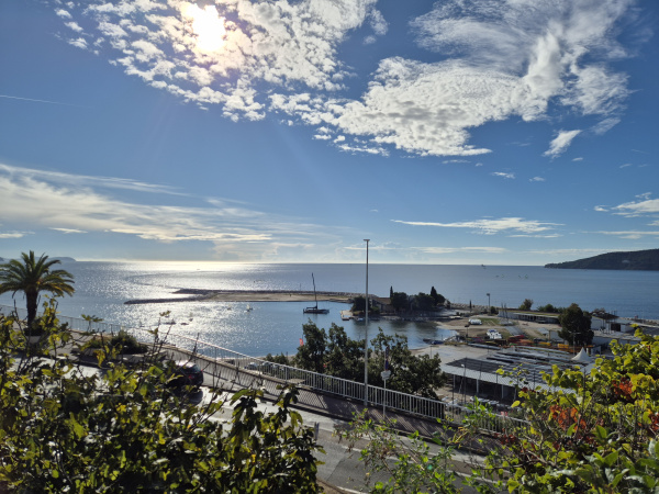 Offres de location Maison Toulon 83000
