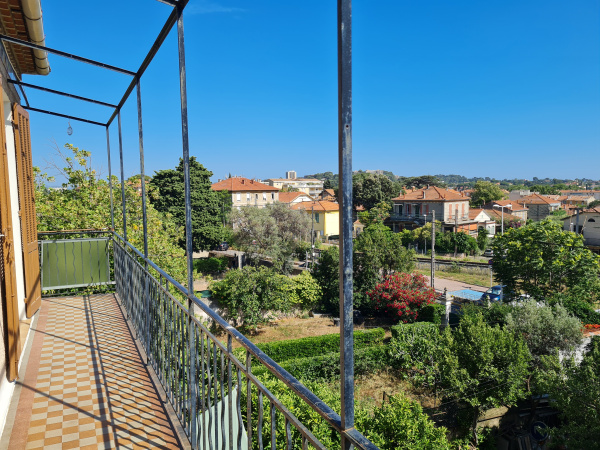 Offres de location Appartement Toulon 83000