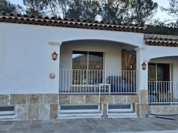 Offres de location Appartement Solliès-Toucas 83210