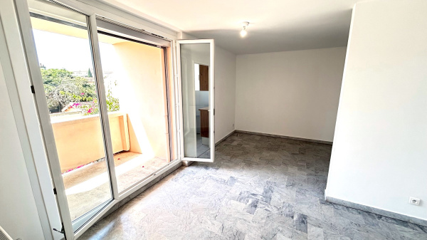 Offres de location Appartement Toulon 83000